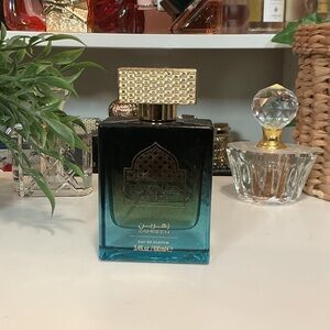 ZAheen -tester full Eau de Parfum Bottle -